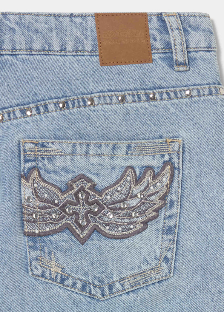 Straight jeans with embroidered pockets