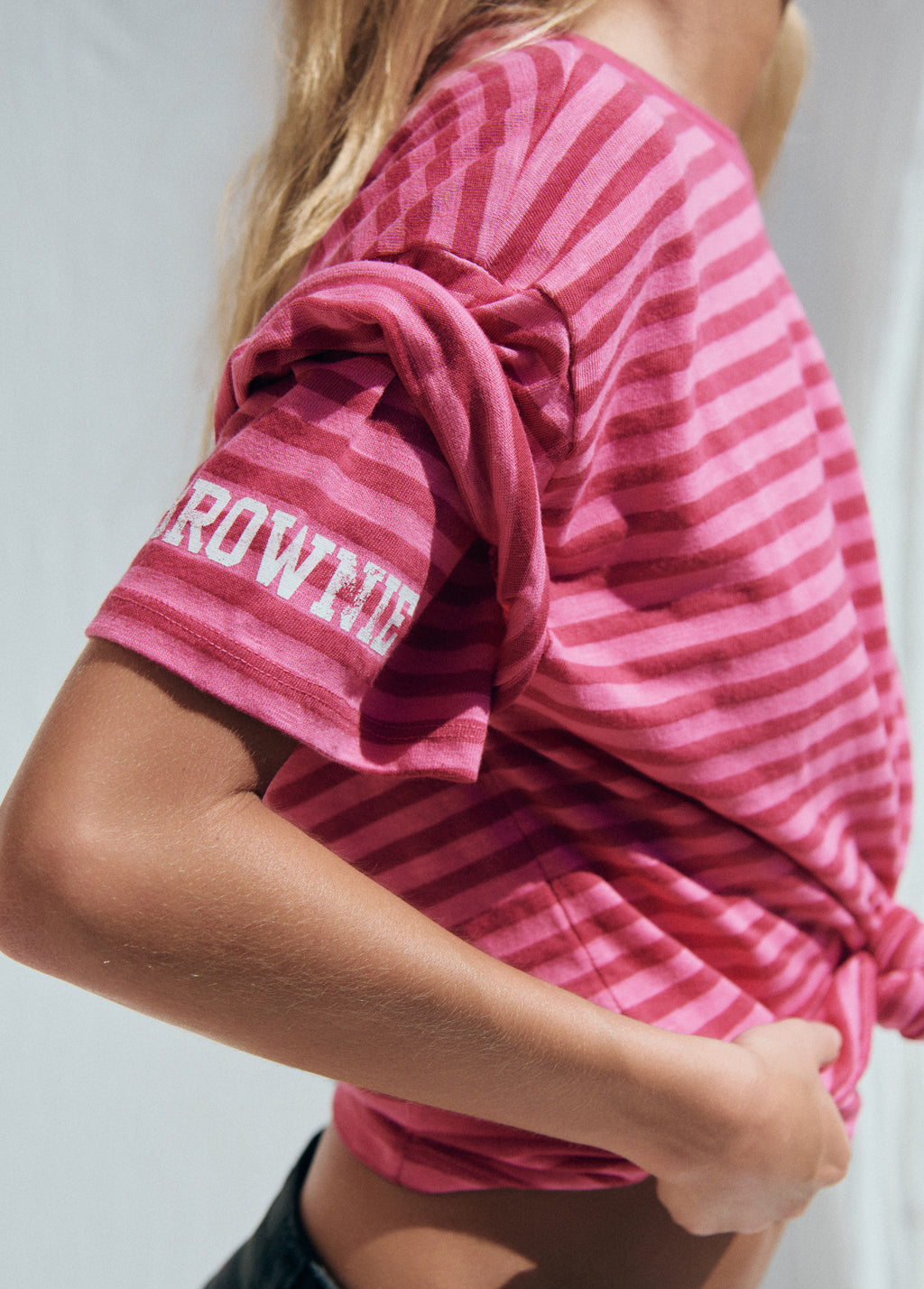 T-Shirt mit gewebtem Streifen und Nummer