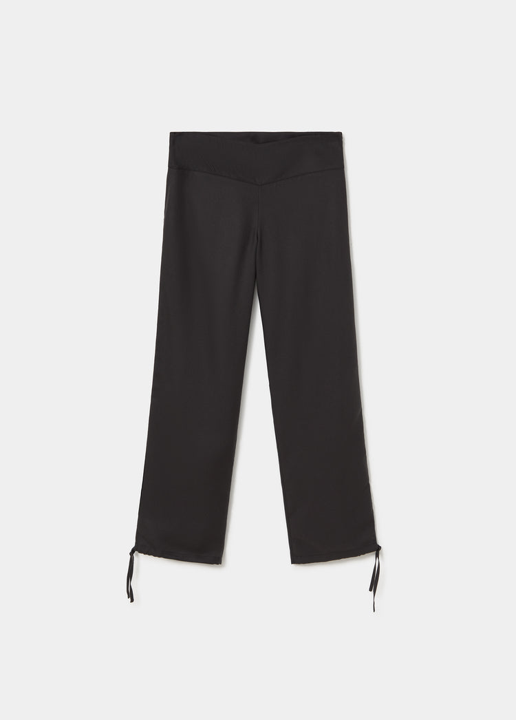 Low drop-crotch pants