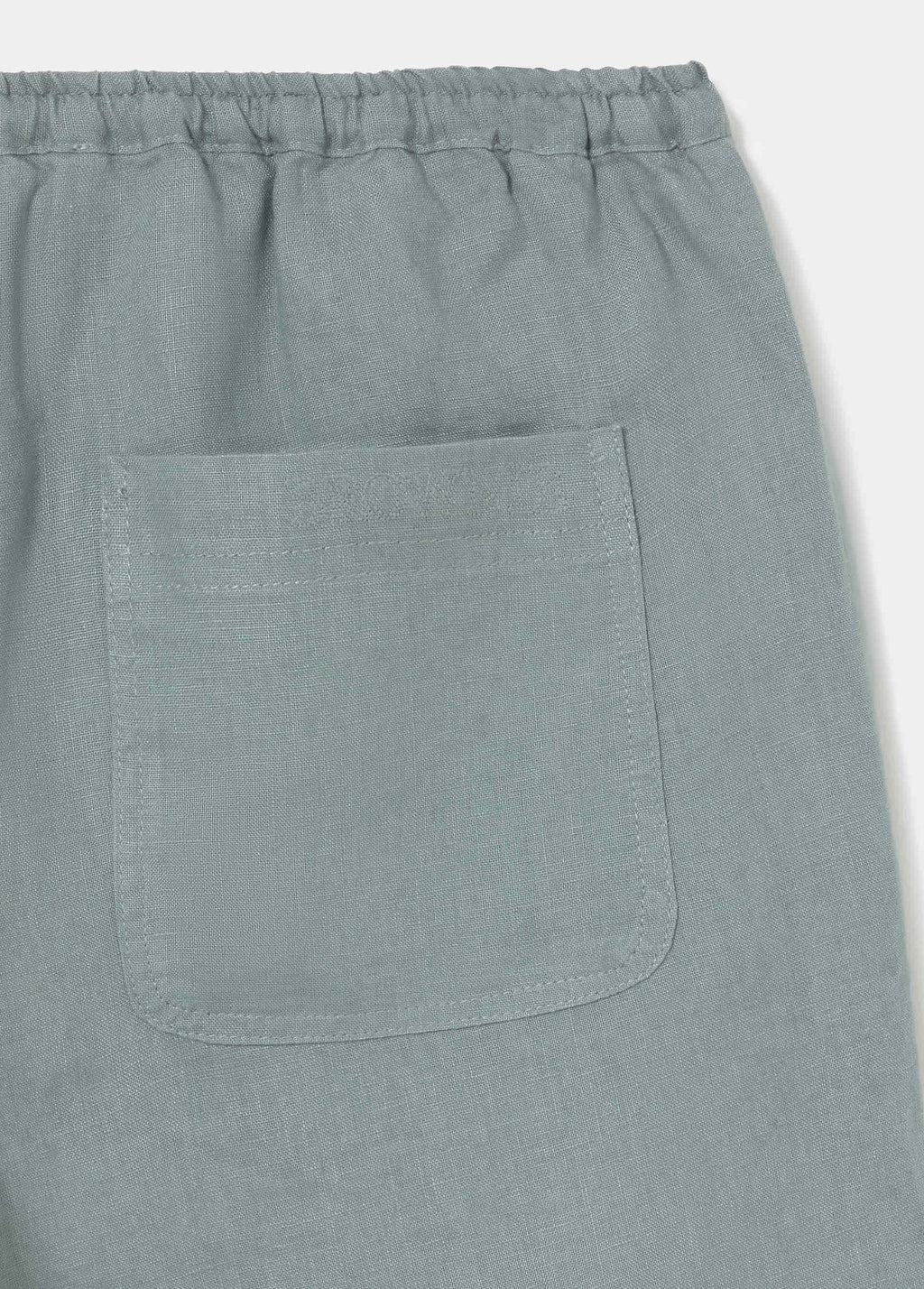 Flowy pants with patch pocket