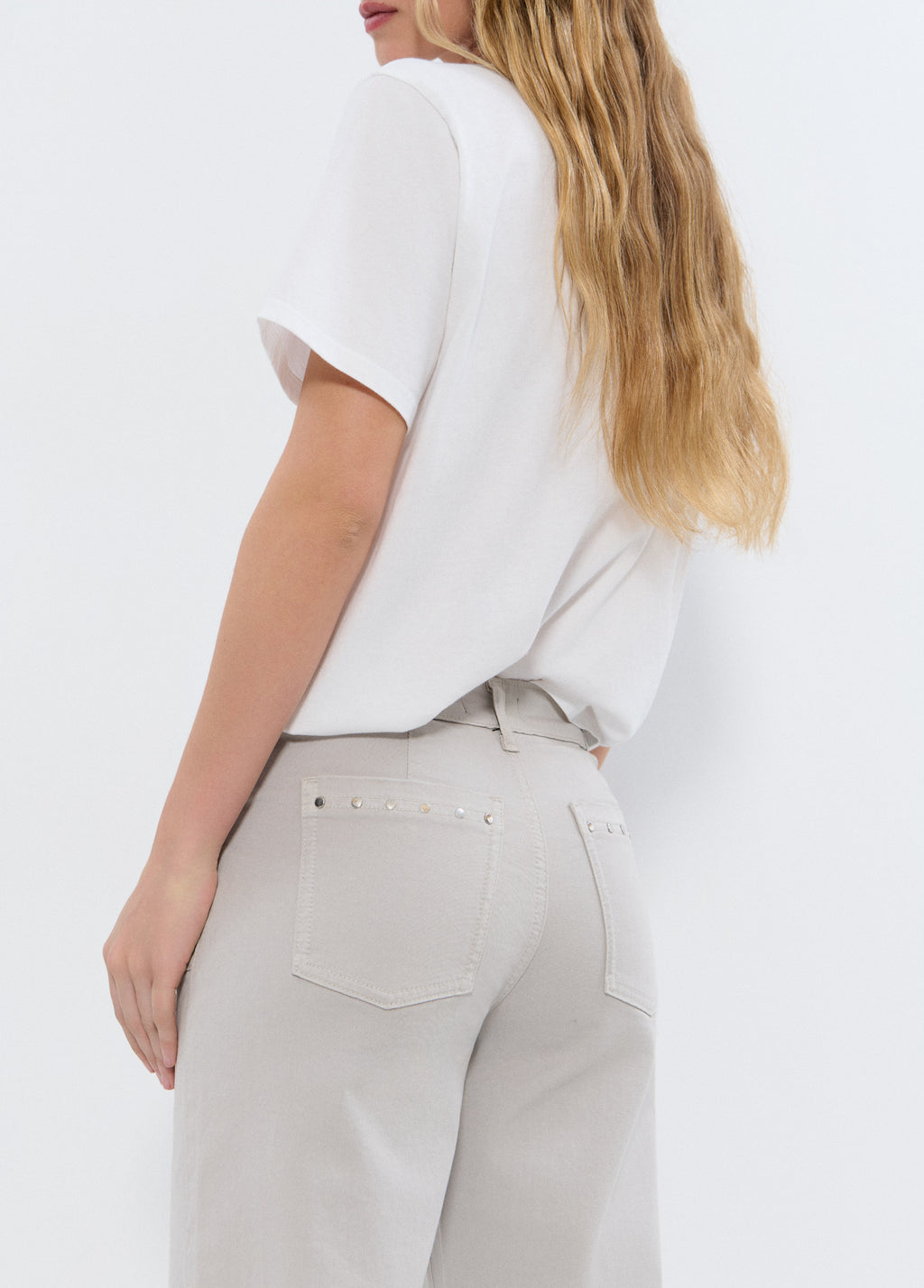 Straight pants with studs