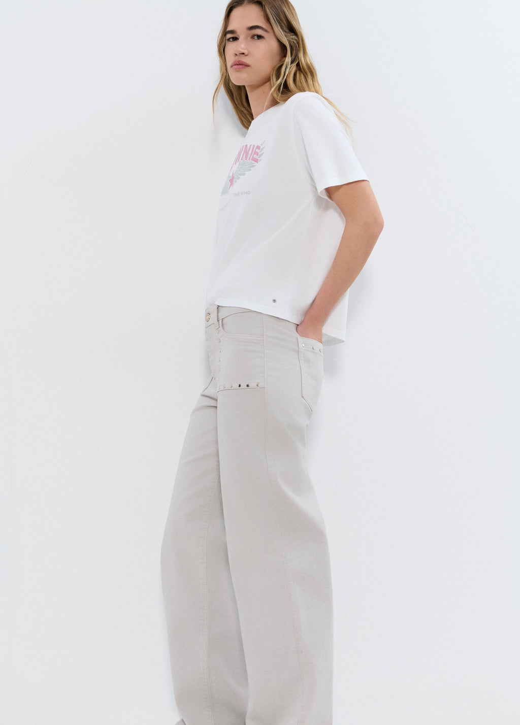 Straight pants with studs