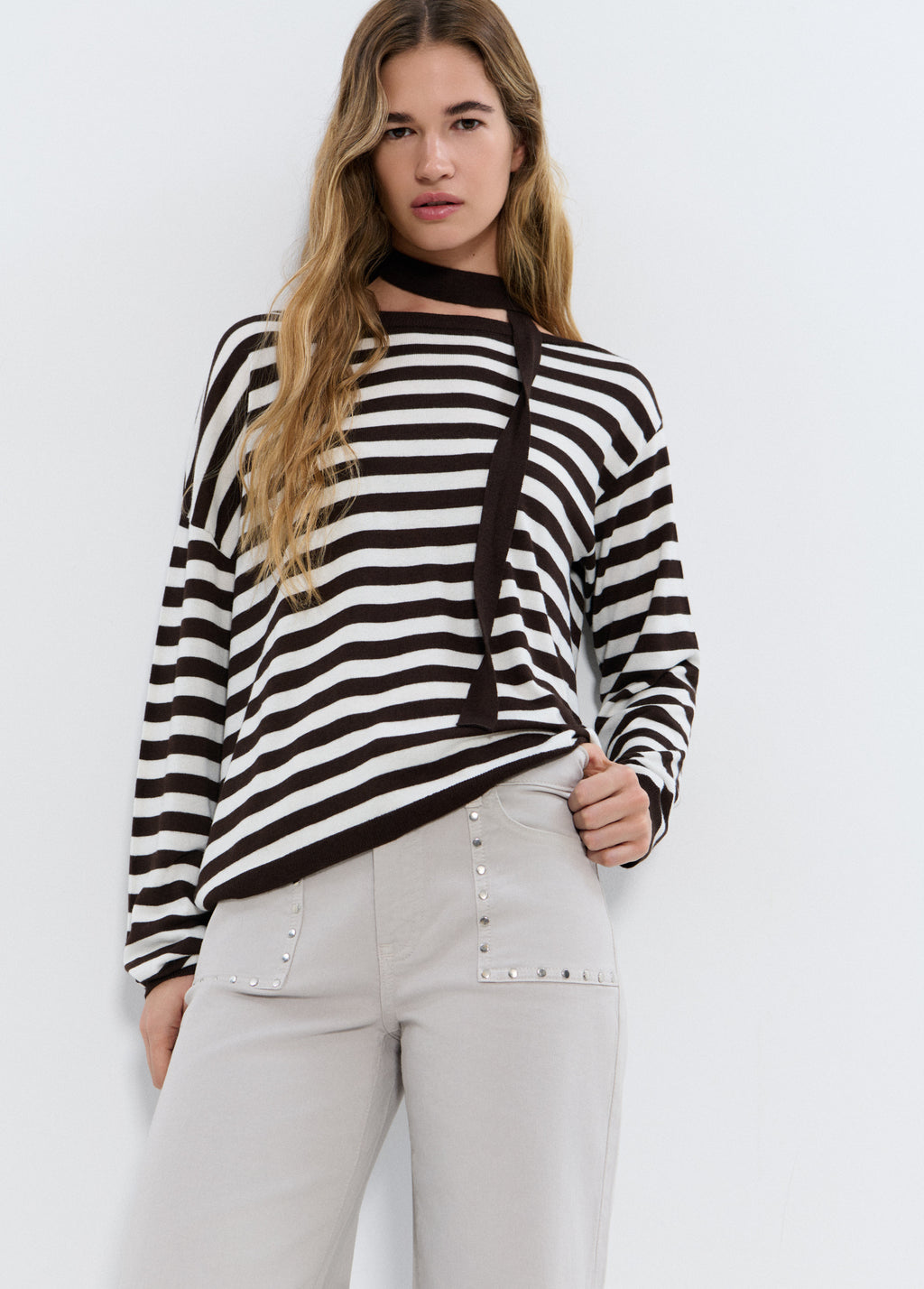 Pull asymétrique rayé choker