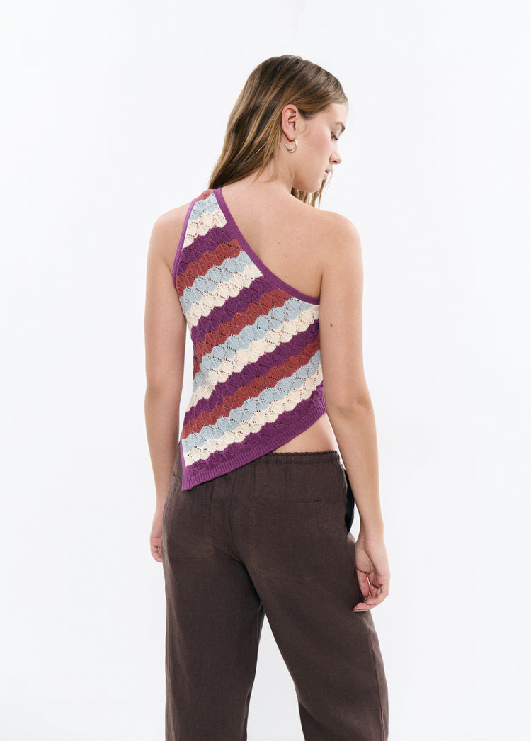 Asymmetric knit top colors