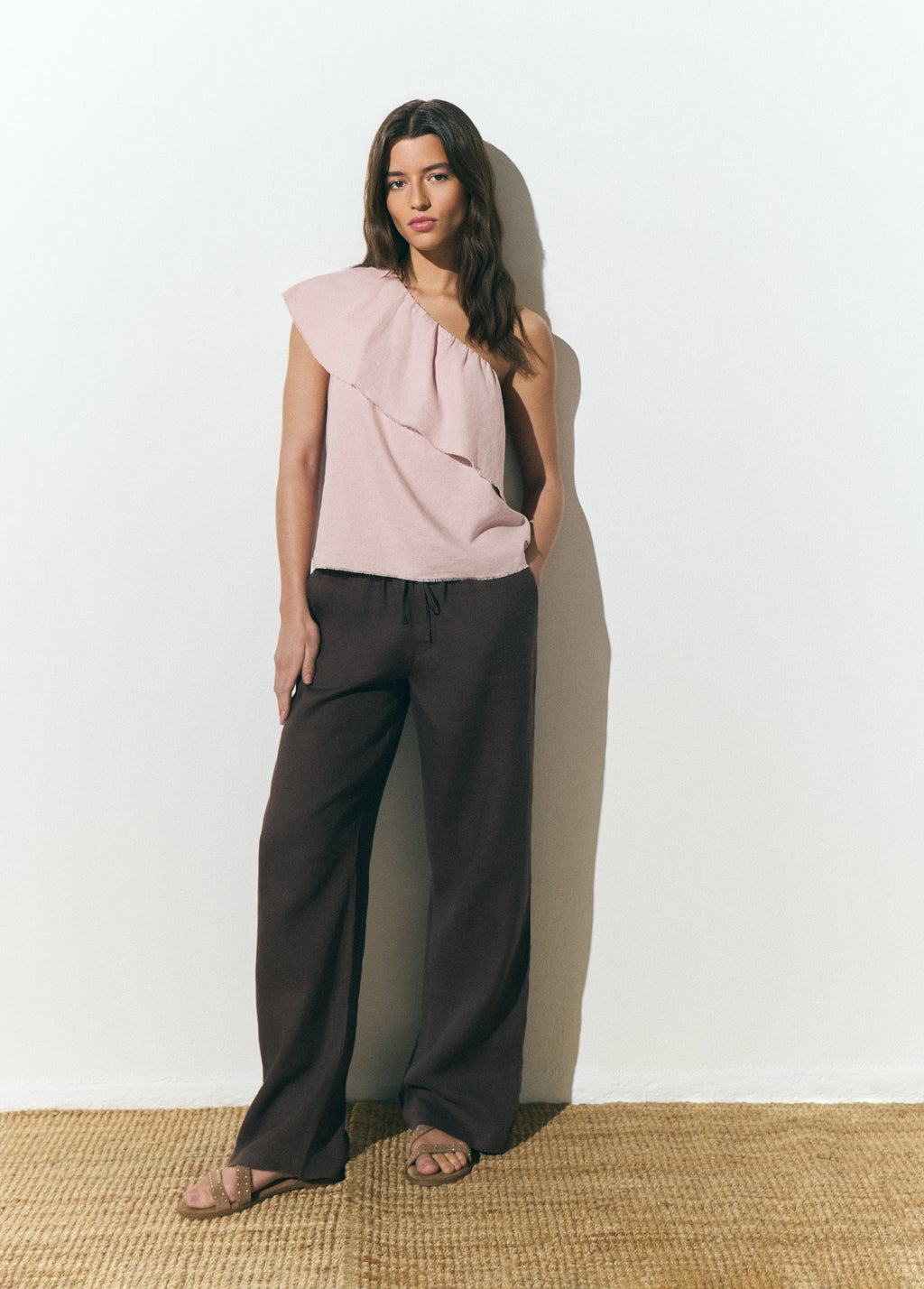 Asymmetrische top met volant