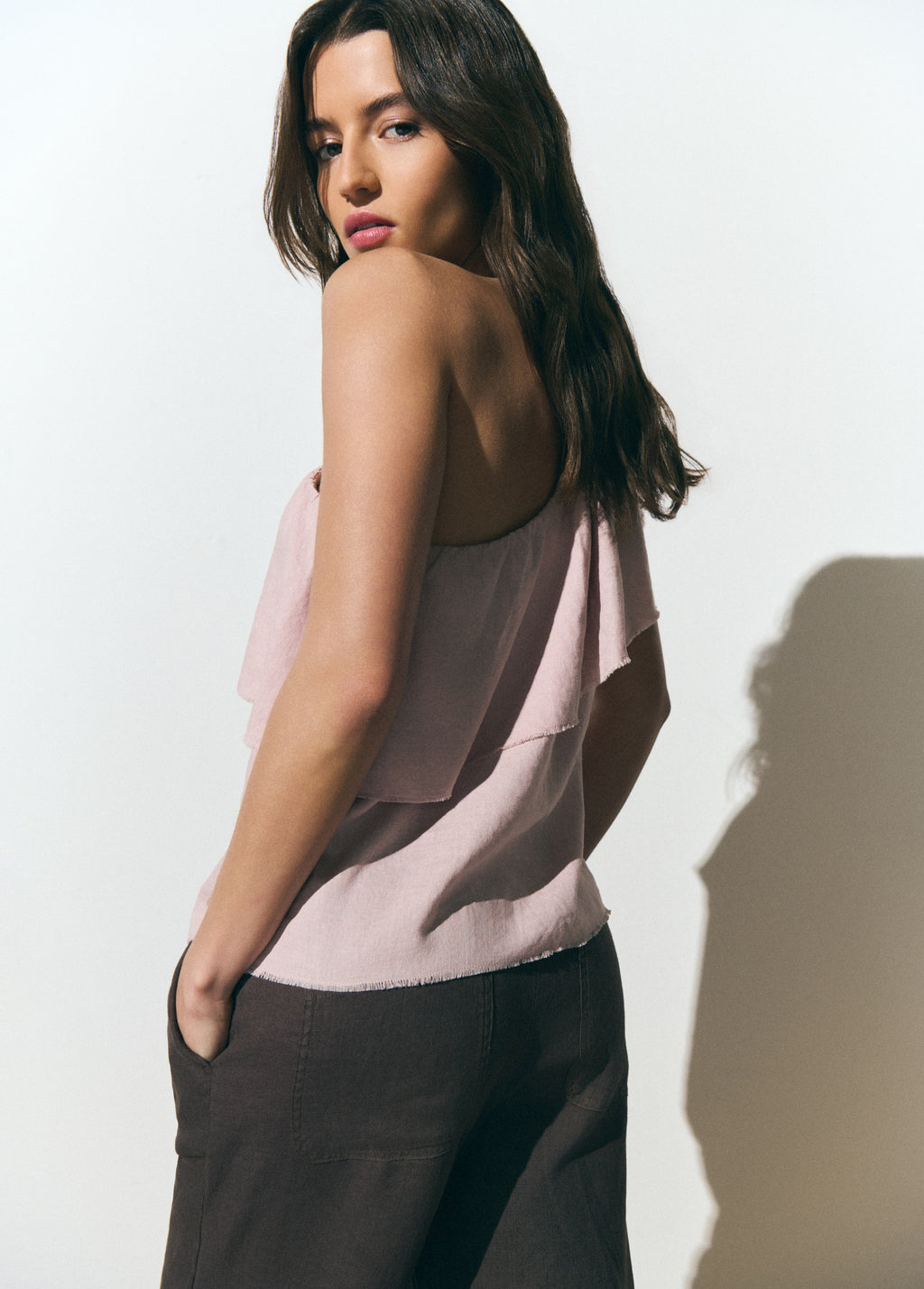 Asymmetrische top met volant