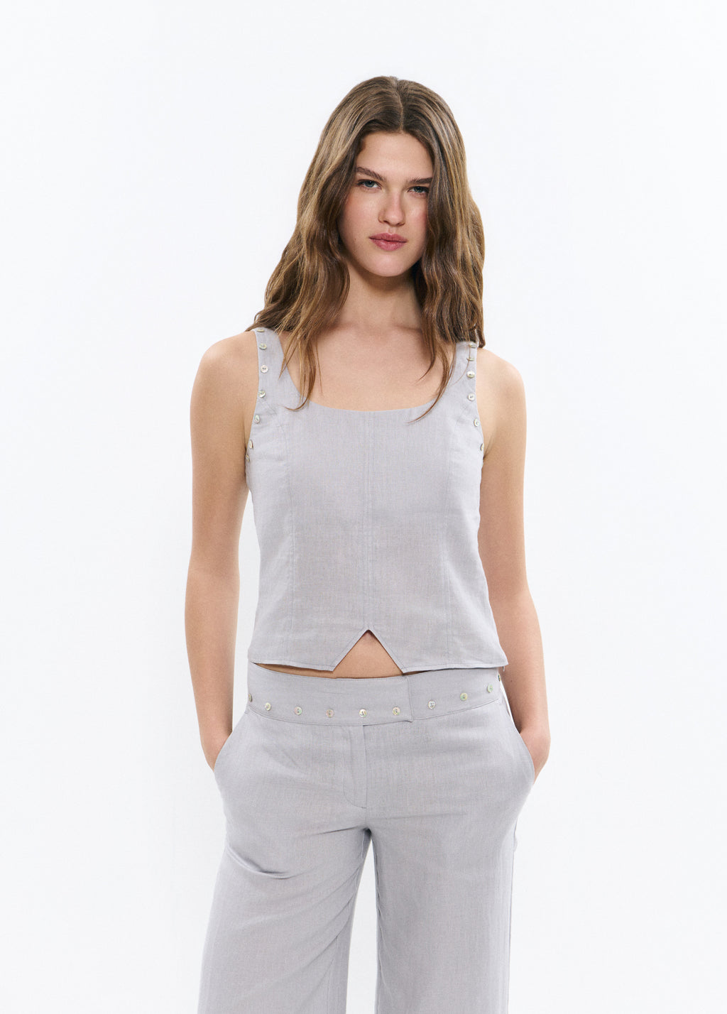 Linen top with button details